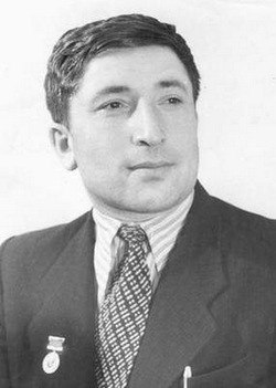 Гамзатов Расул